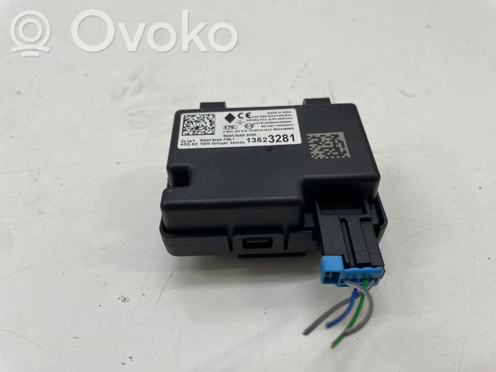 Opel Insignia B Central locking relay 