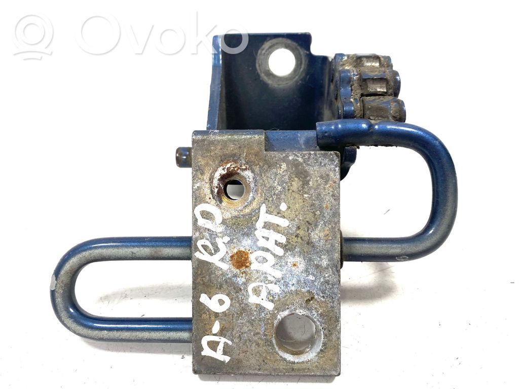 Audi A6 S6 C6 4F Front door lower hinge 