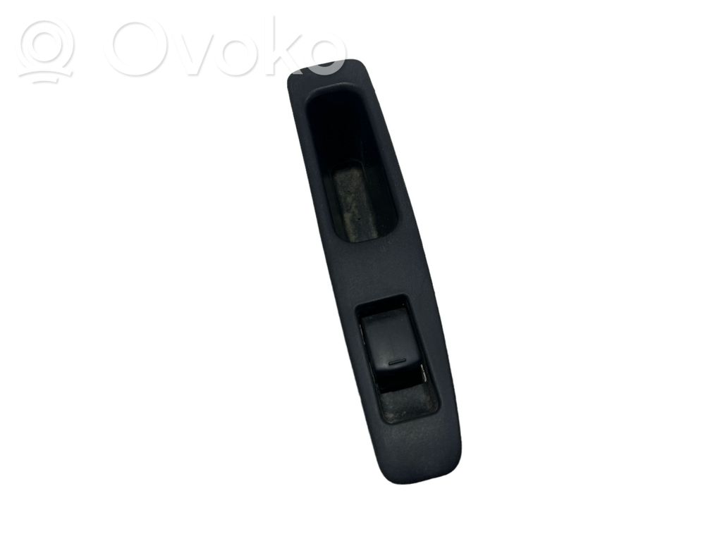 Nissan Qashqai Electric window control switch 