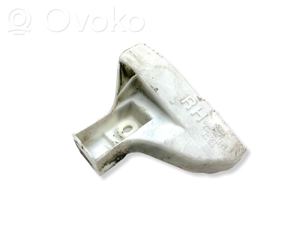 Mazda CX-7 Rear bumper mounting bracket 