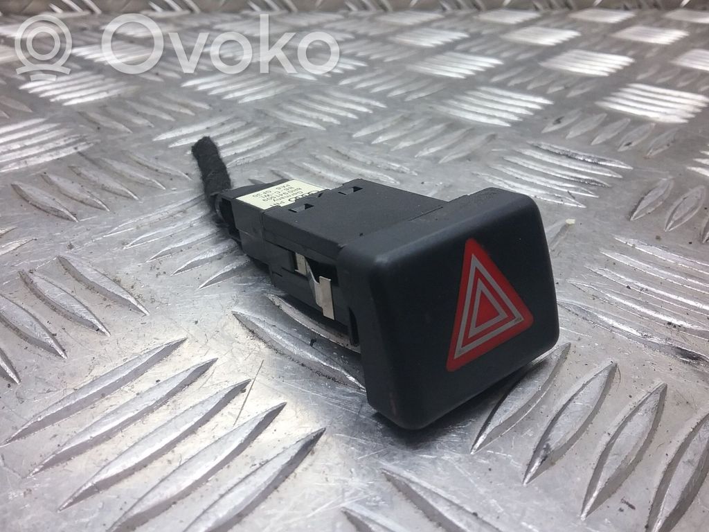 Audi A4 S4 B7 8E 8H Hazard light switch 