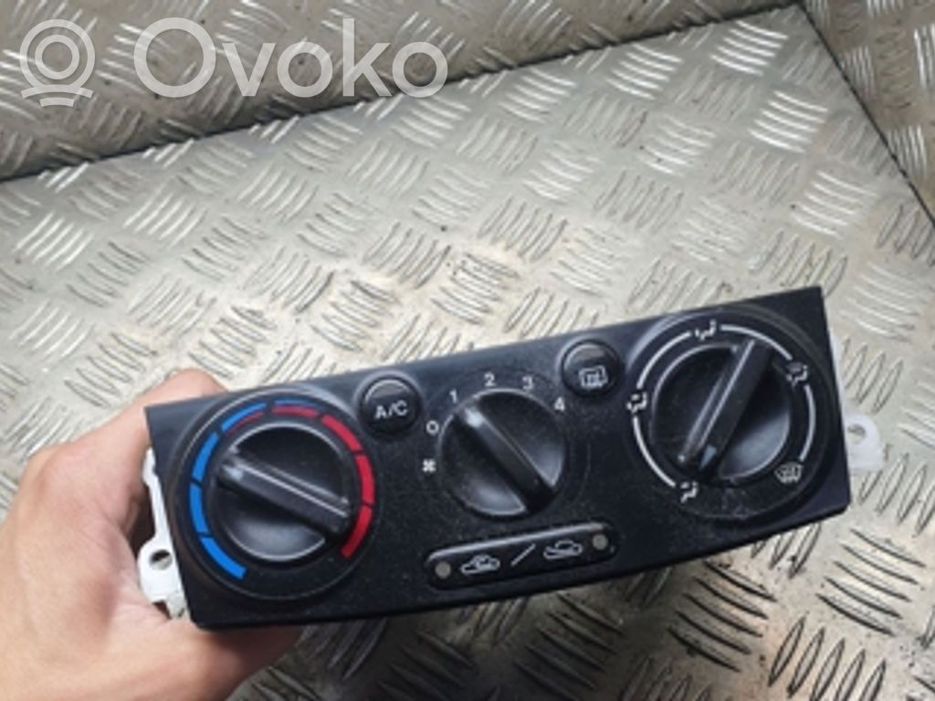 Mazda MPV Climate control unit 