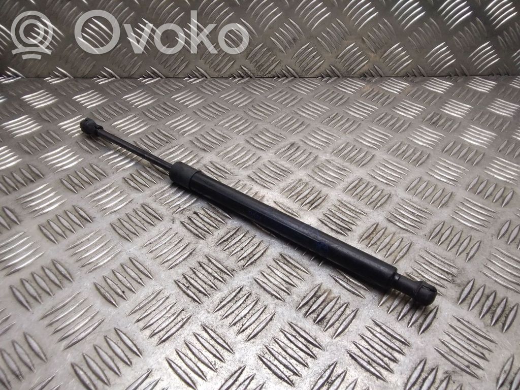 BMW 3 E90 E91 Tailgate/trunk strut/damper 