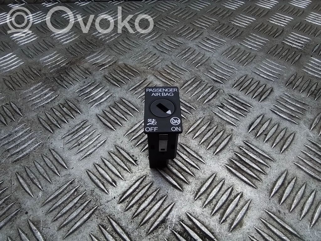 Audi RS3 Passenger airbag on/off switch 