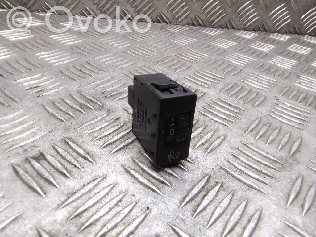 Peugeot 207 Headlight level height control switch 