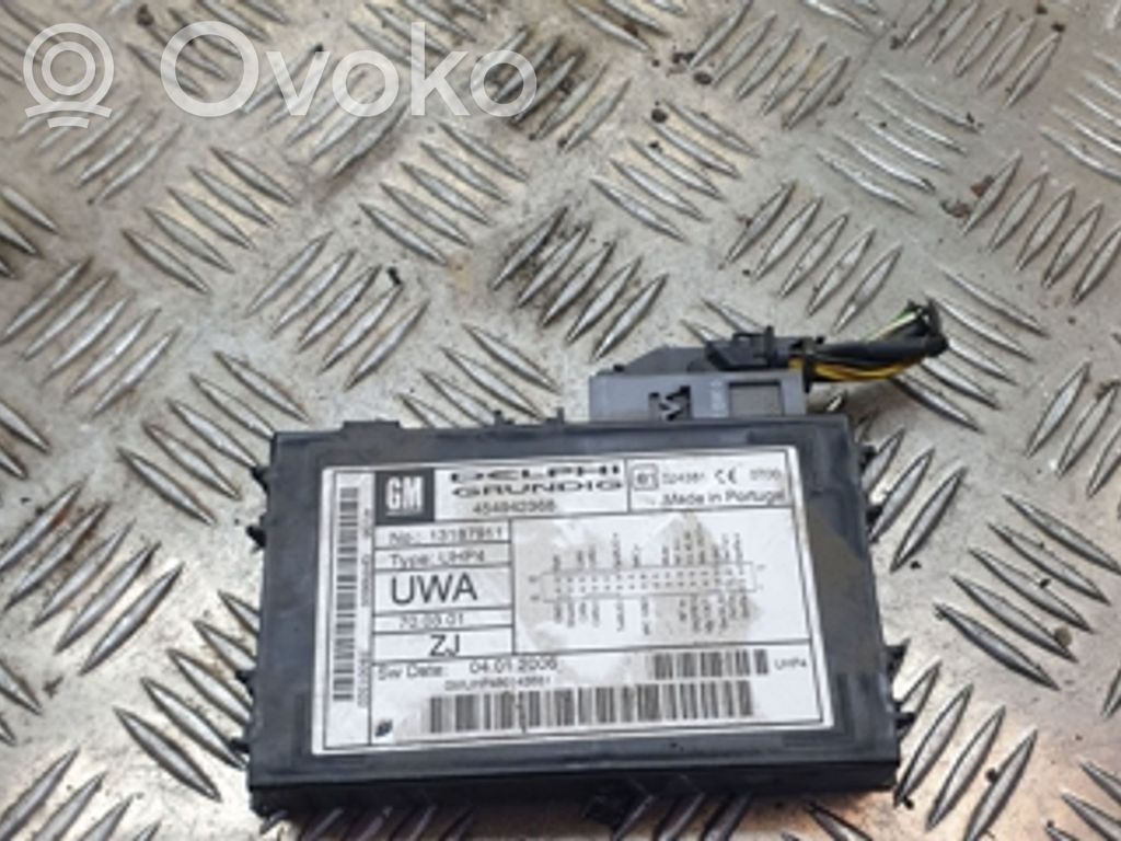 Opel Zafira B Tālruņa vadības bloks 