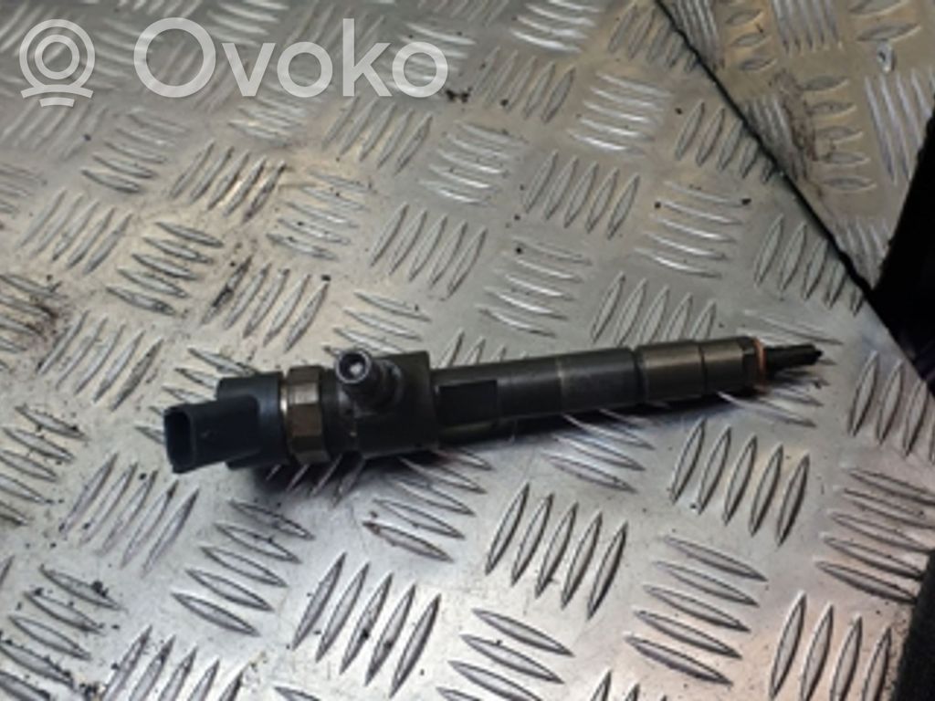 Opel Zafira B Fuel injector 