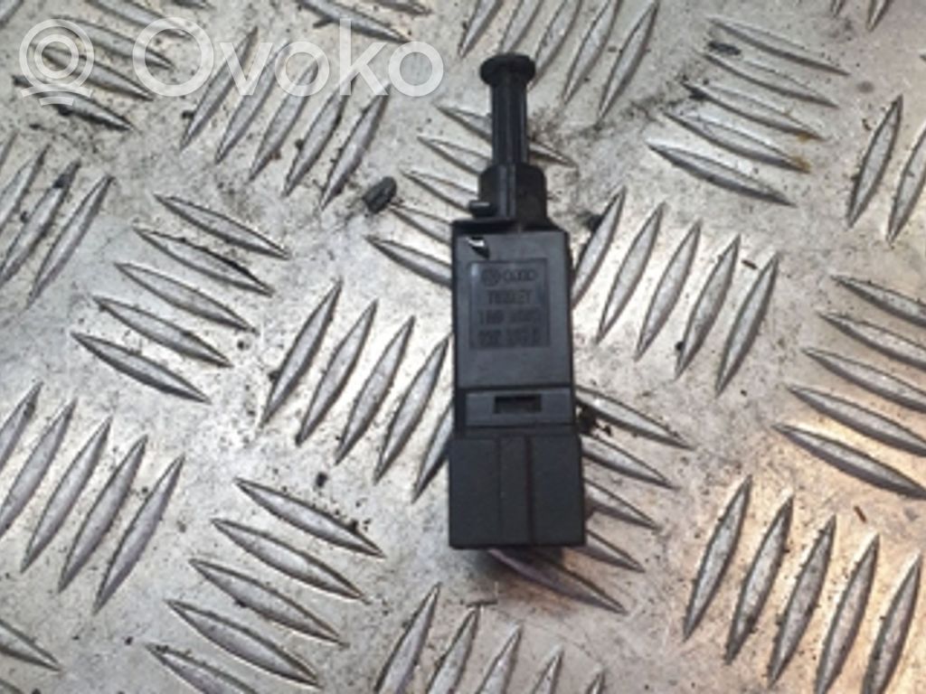 Volkswagen Transporter - Caravelle T4 Brake pedal sensor switch 