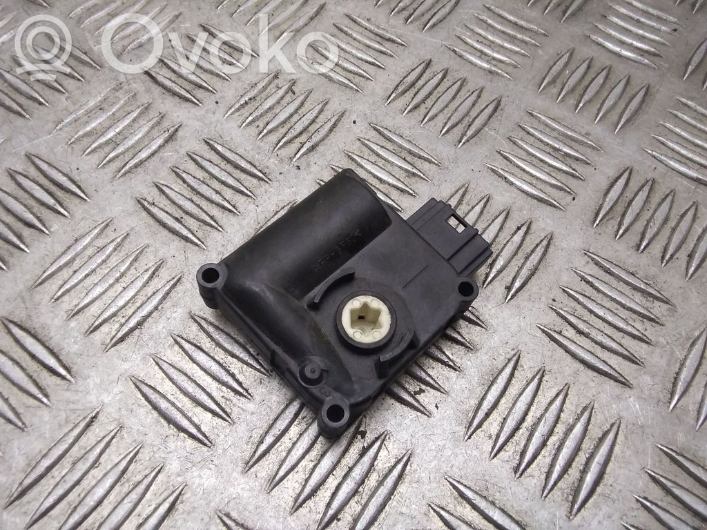 Audi A6 S6 C6 4F Motor/activador trampilla de calefacción 