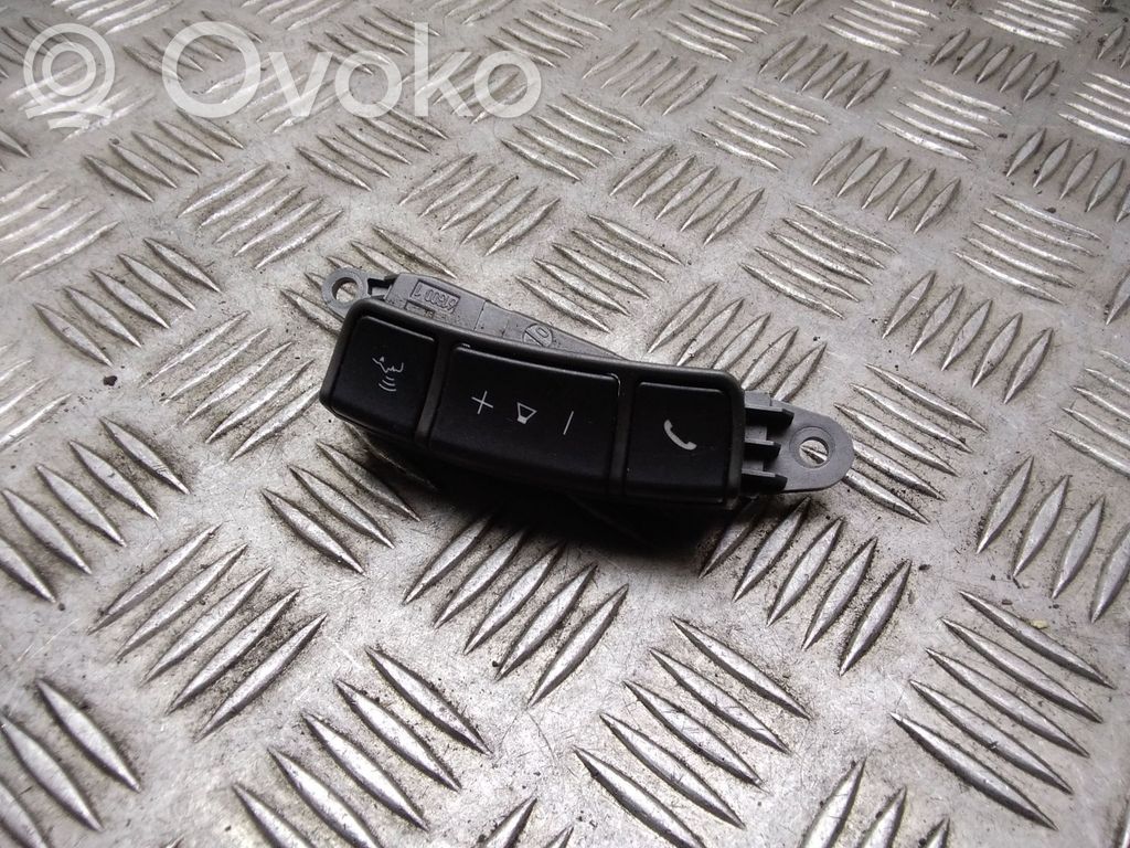 BMW 7 E65 E66 Steering wheel buttons/switches 
