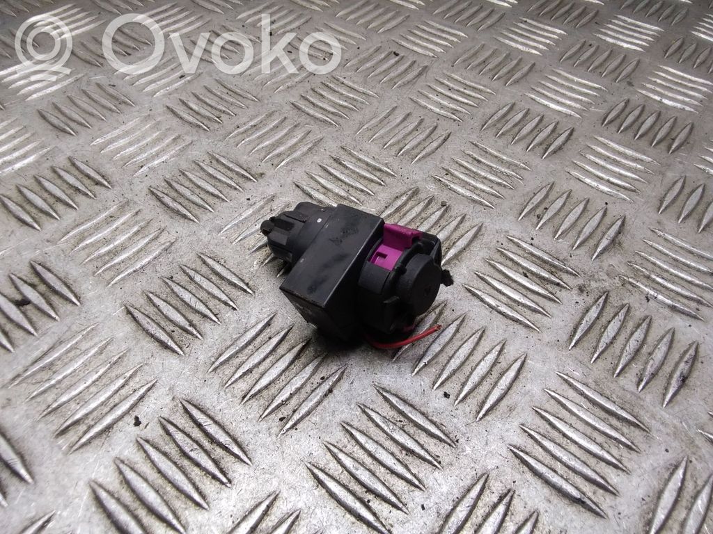 Audi A5 8T 8F Brake pedal sensor switch 