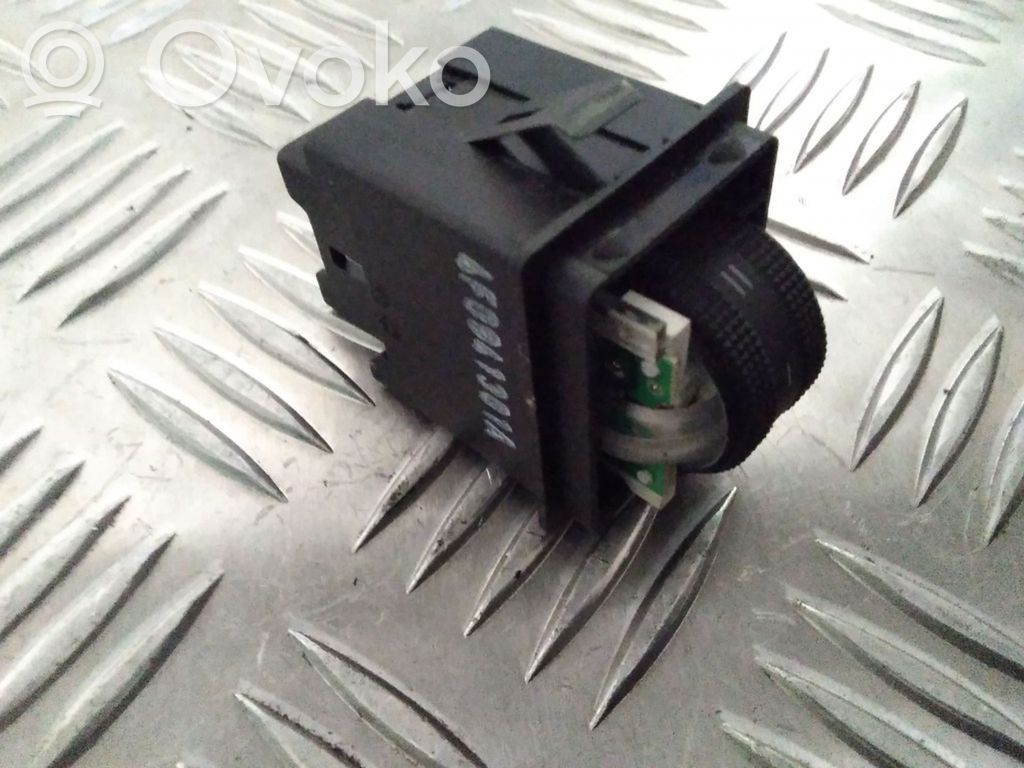 Audi A6 S6 C6 4F Headlight level height control switch 
