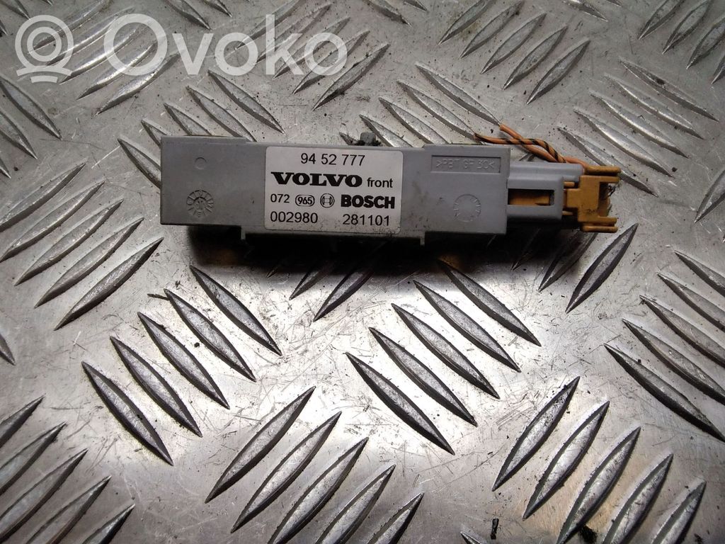 Volvo V70 Airbag deployment crash/impact sensor 