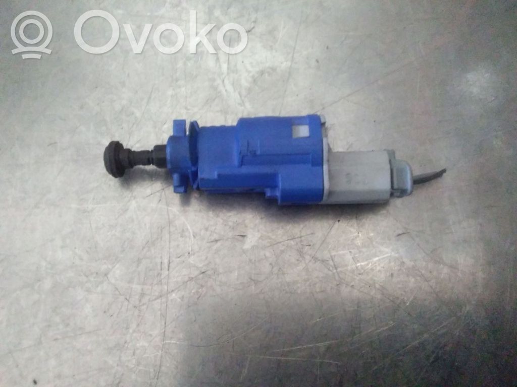Renault Espace -  Grand espace IV Brake pedal sensor switch 