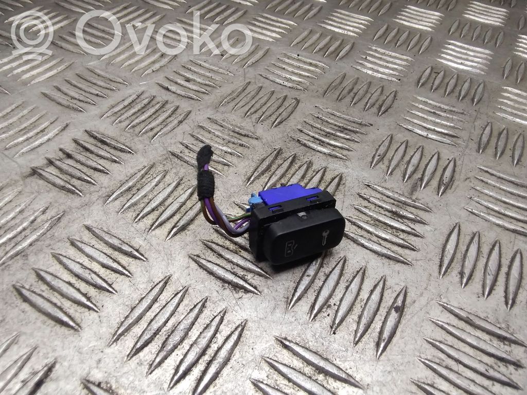 Skoda Yeti (5L) Central locking switch button 