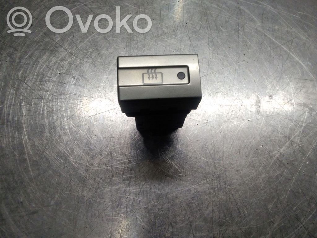 Nissan X-Trail T30 Windscreen/window heater switch 