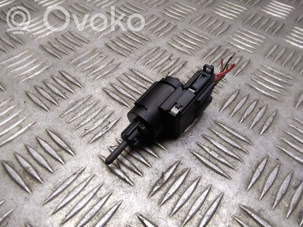 Volkswagen Phaeton Brake pedal sensor switch 