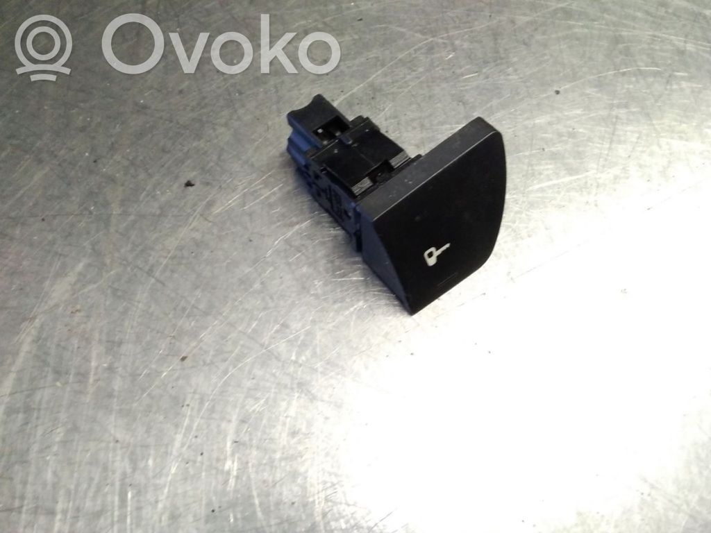Peugeot 307 Central locking switch button 