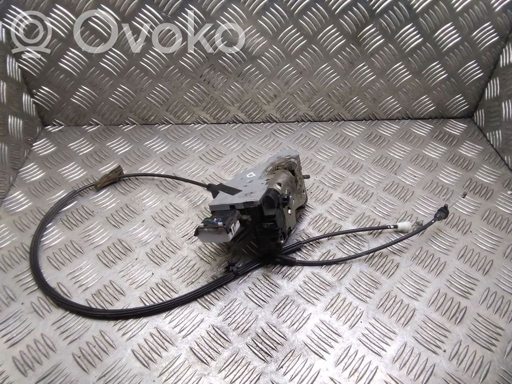Peugeot 207 Priekšpusē slēdzene 