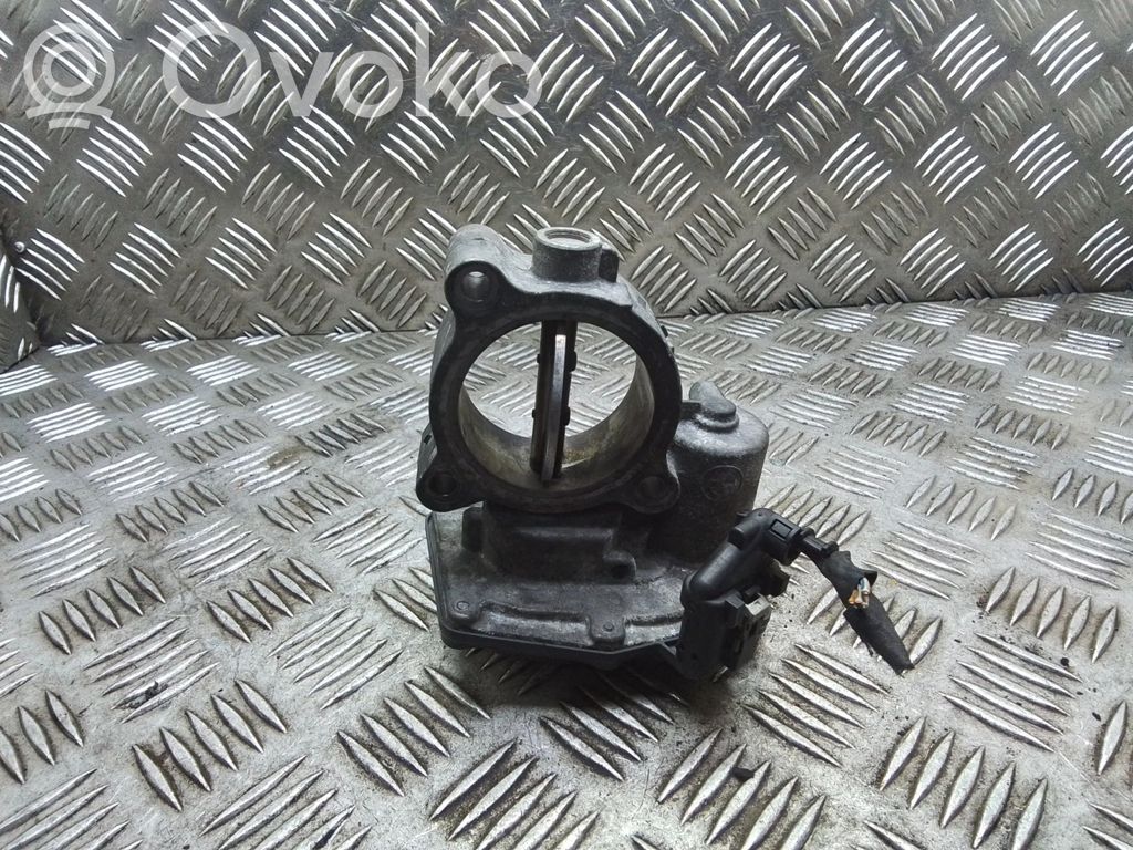 BMW 1 F20 F21 Droselinė sklendė 
