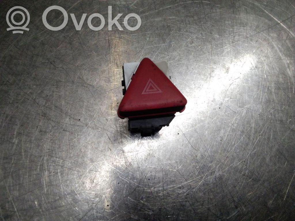 Volkswagen Jetta V Botón interruptor de luz de peligro 