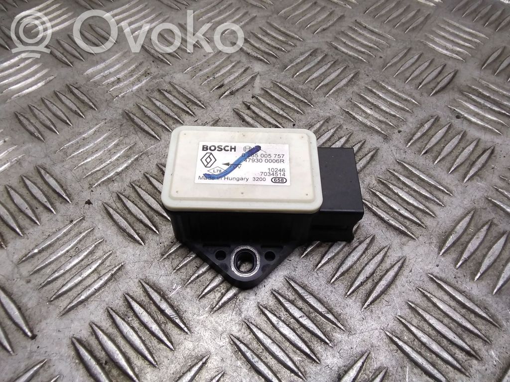 Nissan Qashqai ESP acceleration yaw rate sensor 