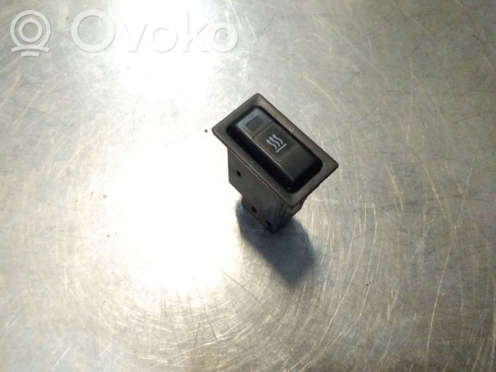 Toyota Yaris Verso Windscreen/window heater switch 
