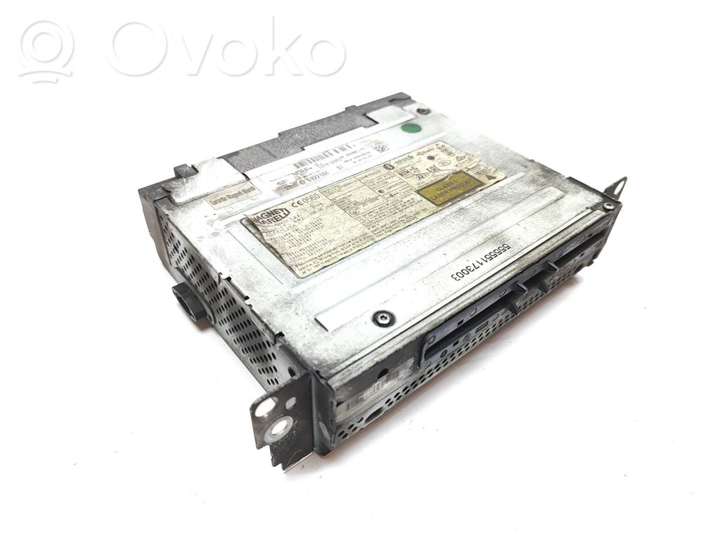 BMW 2 F46 Schimbător CD/DVD 
