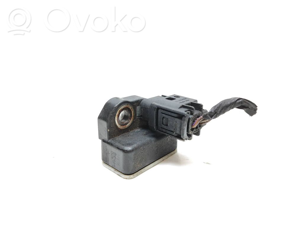 Volkswagen Touareg II Airbag deployment crash/impact sensor 