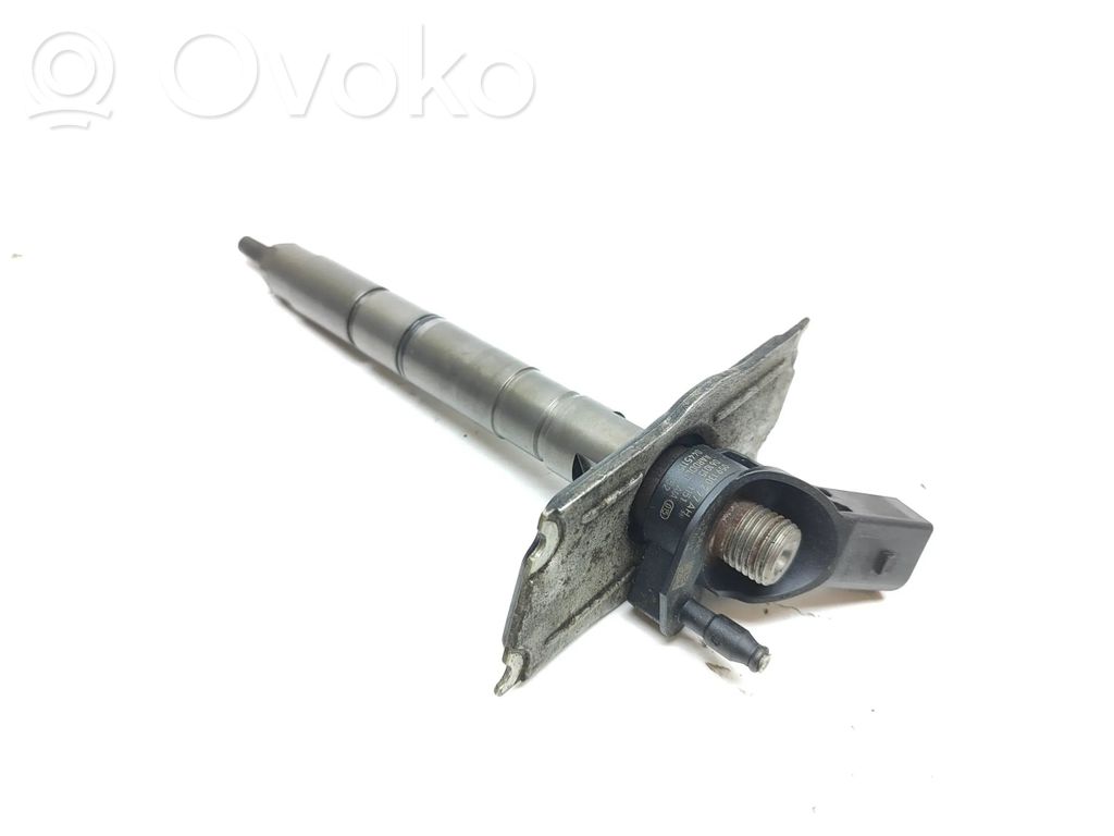 Audi Q7 4L Fuel injector 