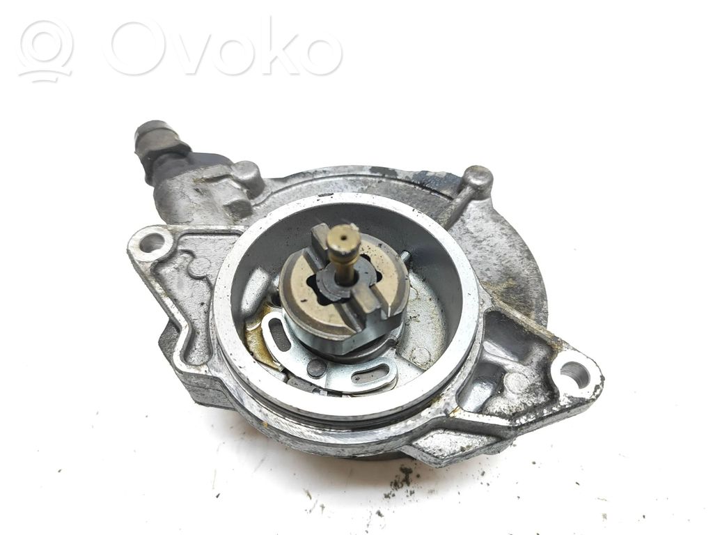 Audi Q7 4L Vacuum pump 