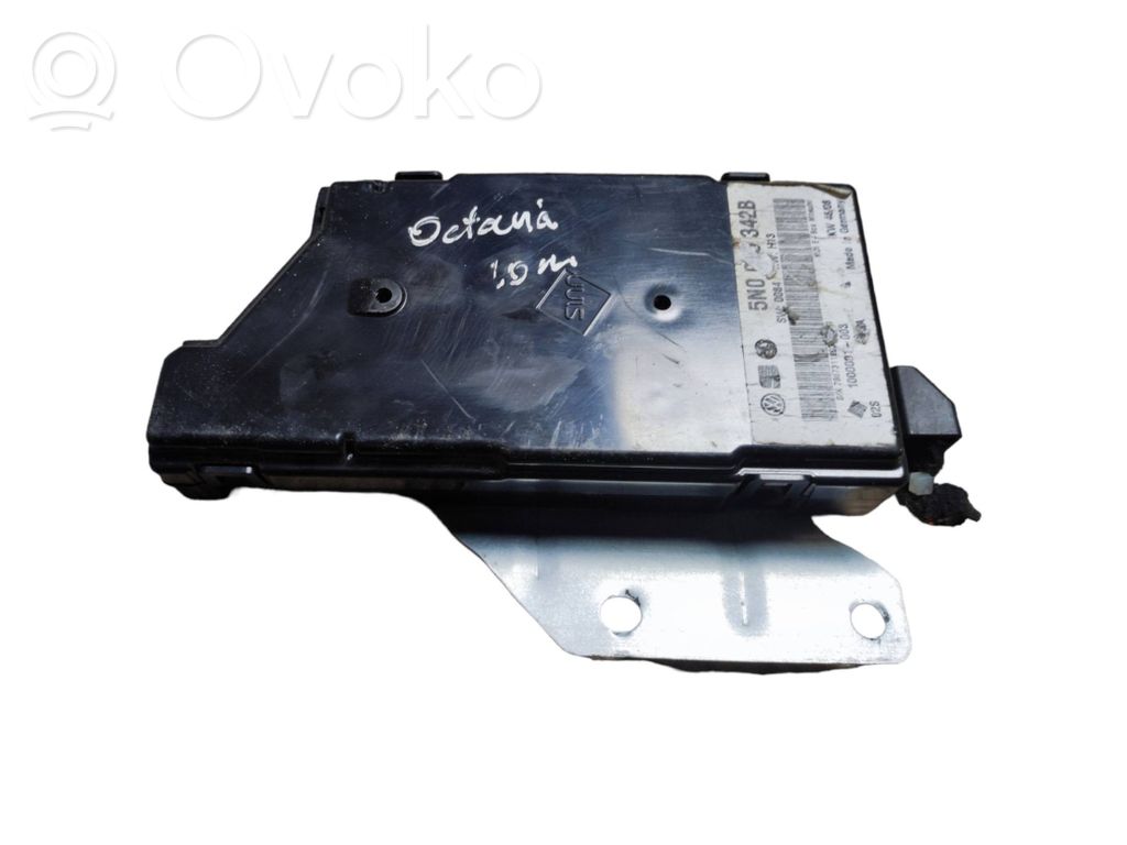 Skoda Octavia Mk2 (1Z) USB interface control unit module 