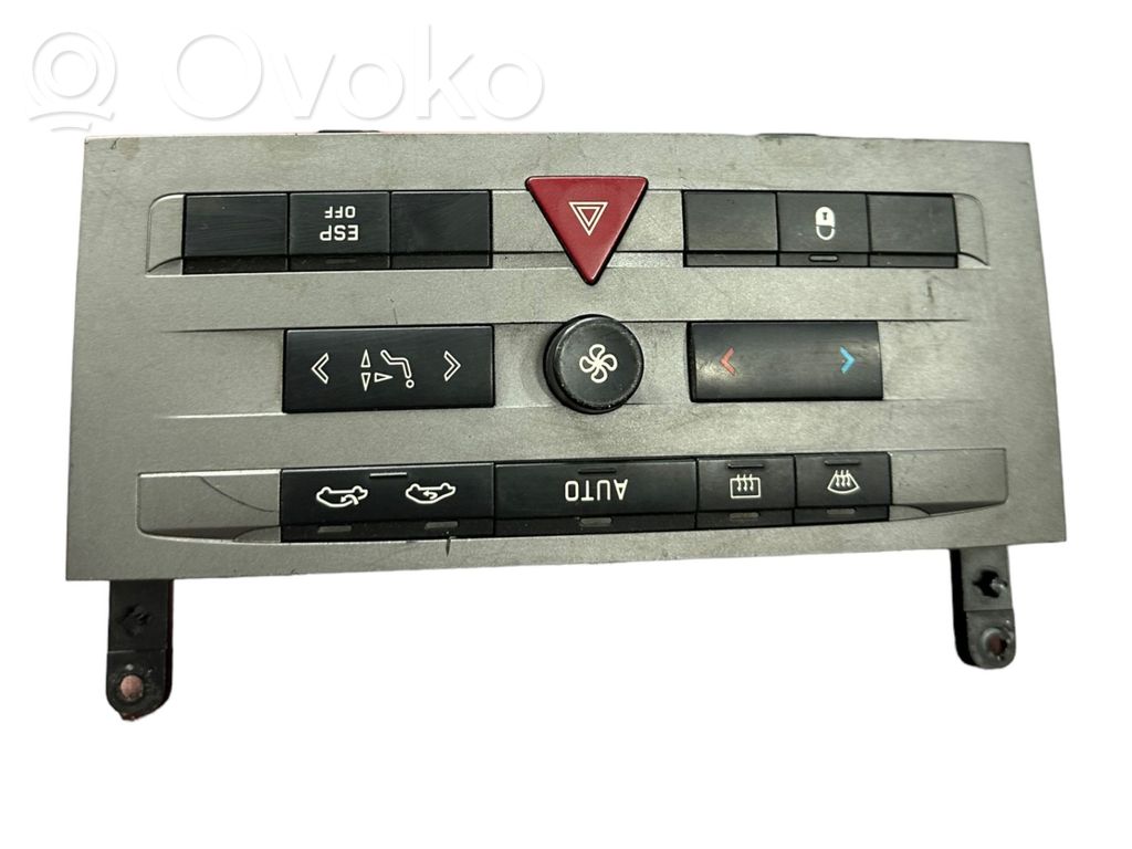 Peugeot 407 Climate control unit 