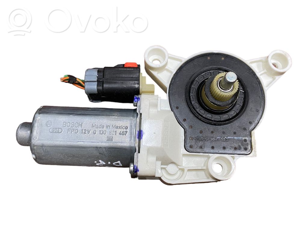 Dodge Avenger Front door window regulator motor 
