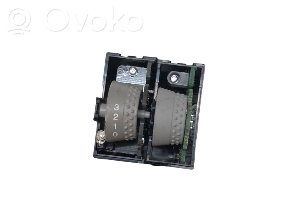 KIA Ceed Headlight level height control switch 