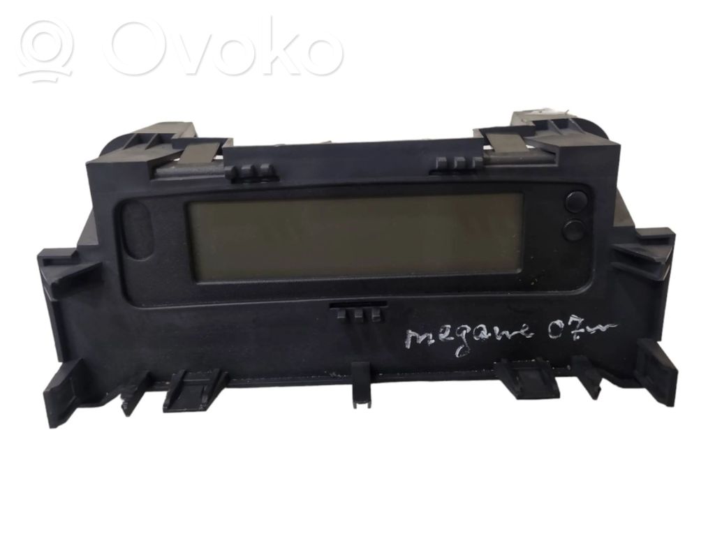 Renault Megane II Screen/display/small screen 