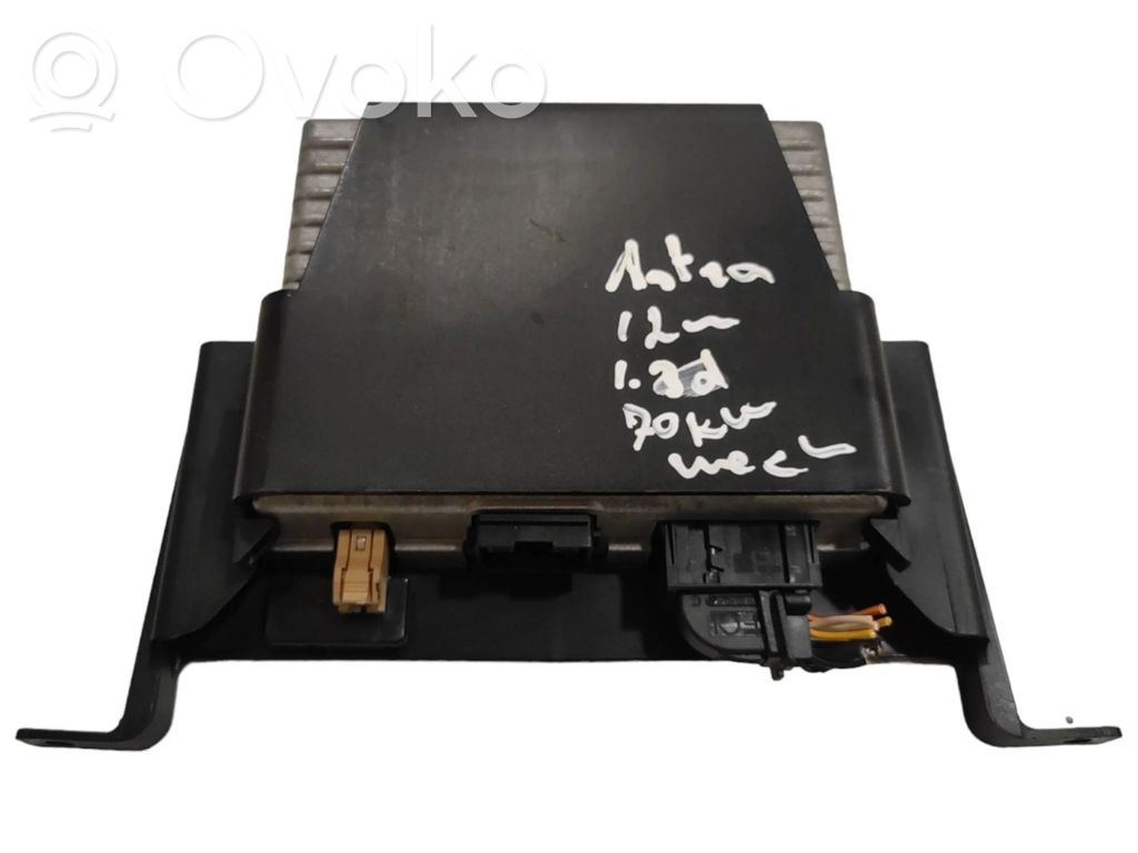 Opel Astra J Bluetooth control unit module 