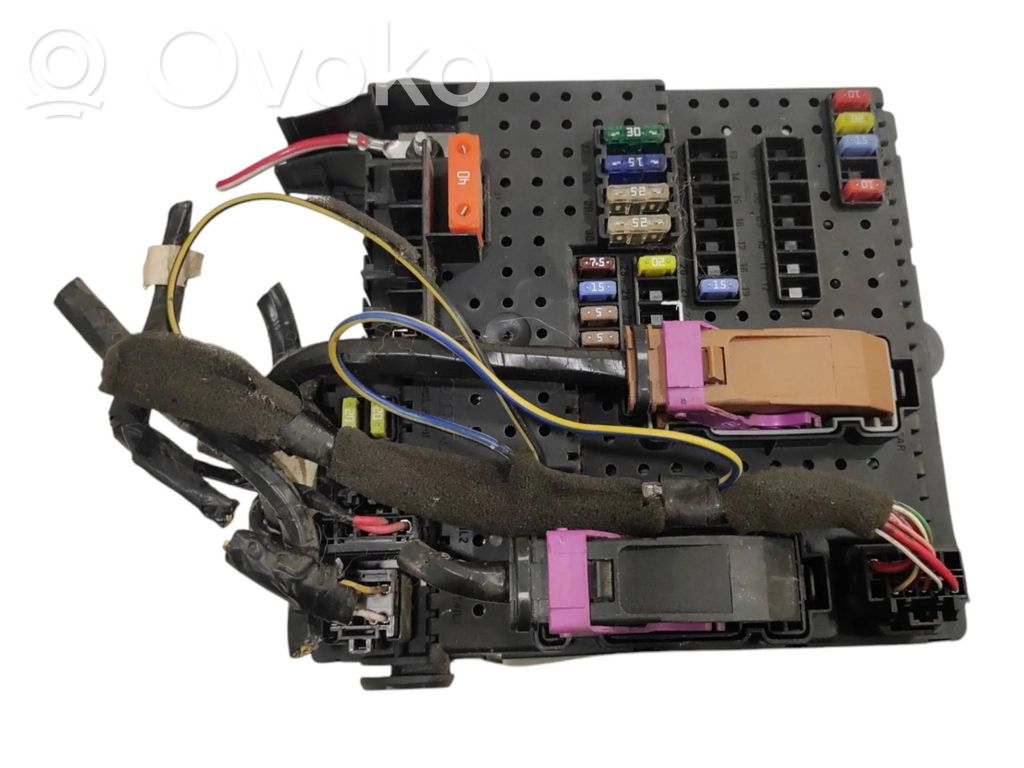 Volvo V70 Fuse module 