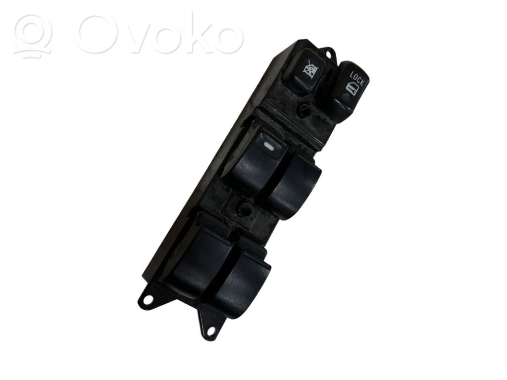Mitsubishi Outlander Electric window control switch 