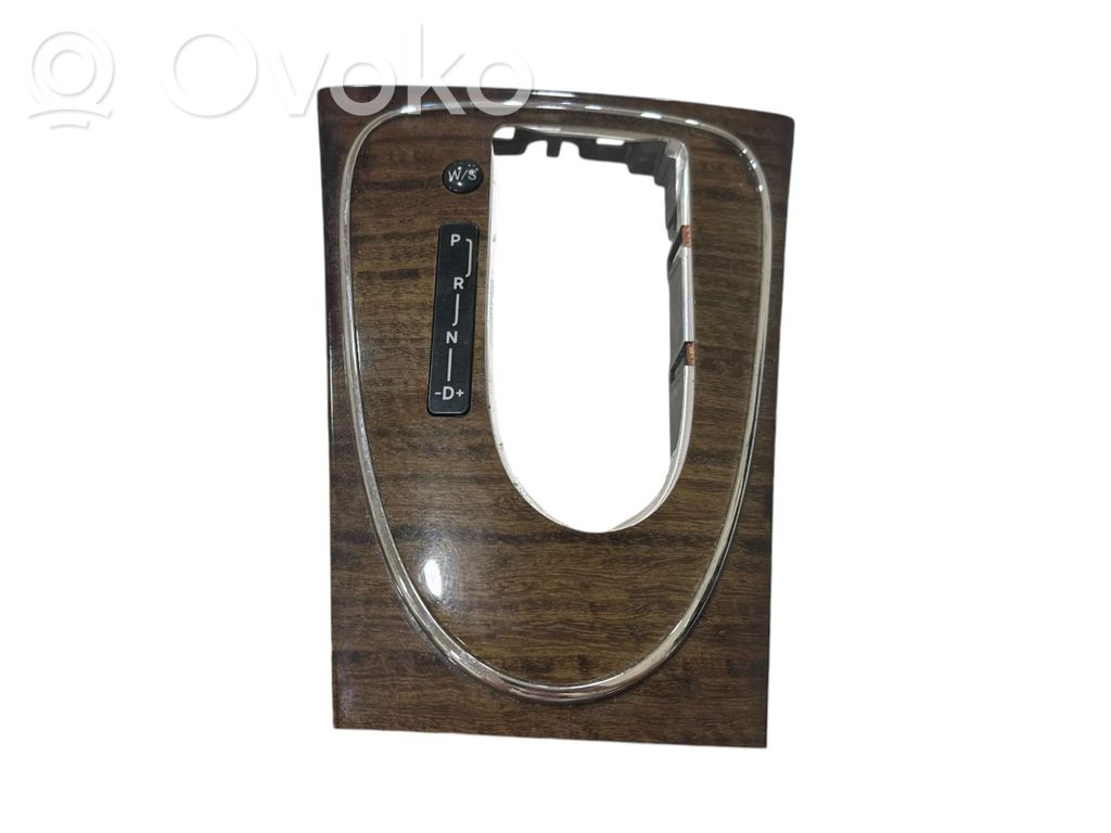 Mercedes-Benz E W211 Rivestimento in plastica cornice della leva del cambio 