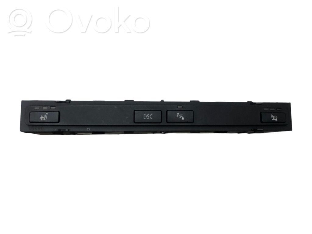 BMW 5 E60 E61 Sėdynių šildymo jungtukas 