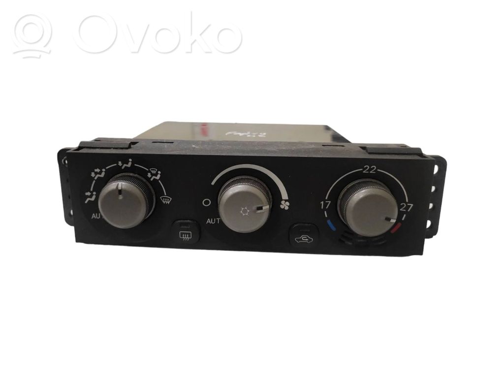 Mitsubishi Pajero Climate control unit 