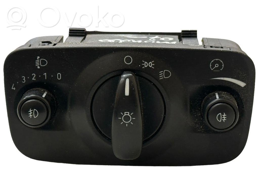 Ford Mondeo MK IV Light switch 