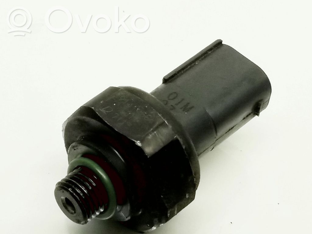BMW 5 F10 F11 Ilmastointilaitteen paineanturi (A/C) 