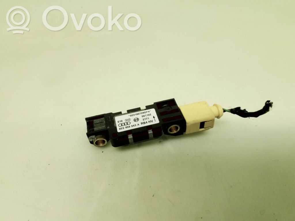 Audi A6 S6 C5 4B Airbag deployment crash/impact sensor 