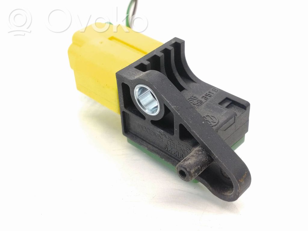 Volkswagen PASSAT B7 Airbagsensor Crashsensor Drucksensor 