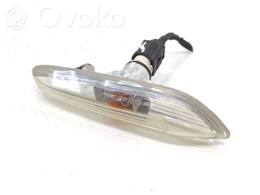 BMW 5 E60 E61 Front fender indicator light 