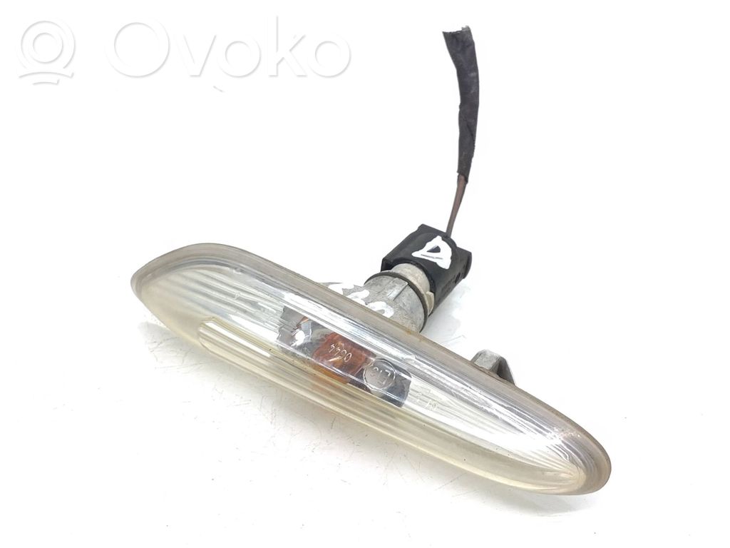 BMW 5 E60 E61 Front fender indicator light 