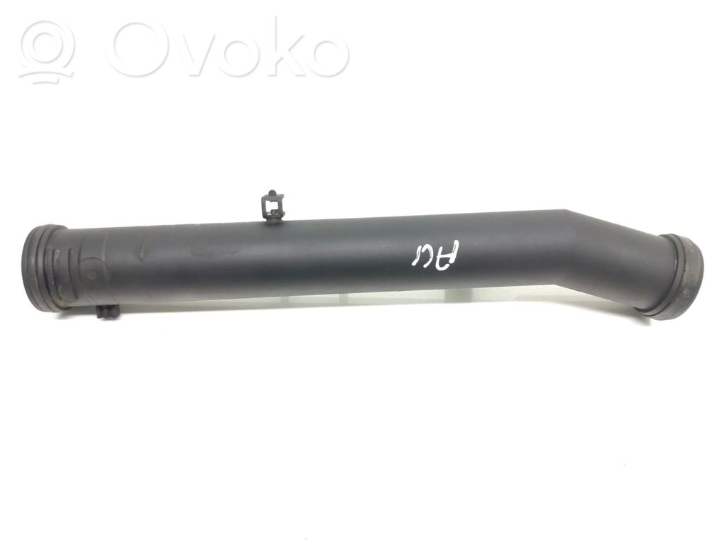 Volkswagen Golf V Engine coolant pipe/hose 