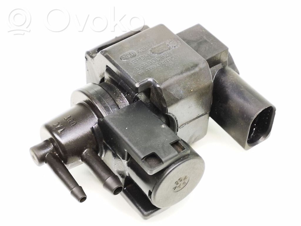 Audi A4 S4 B7 8E 8H Turboahtimen magneettiventtiili 